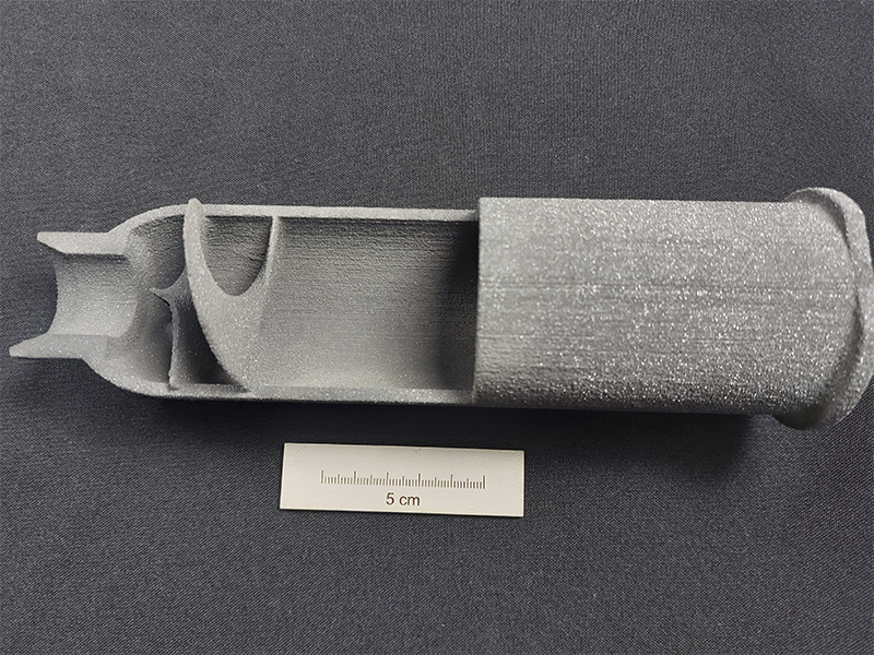 Pieza impresa en 3D con la impresora Armadillo Blue con carburo de silicio
